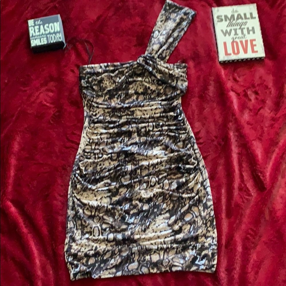 Mini dress
